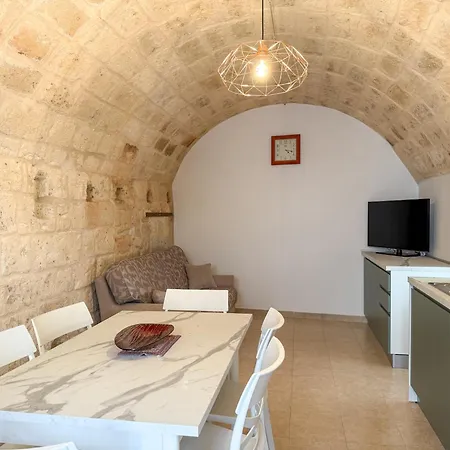 Apartman La Dimora Dei Nonni *